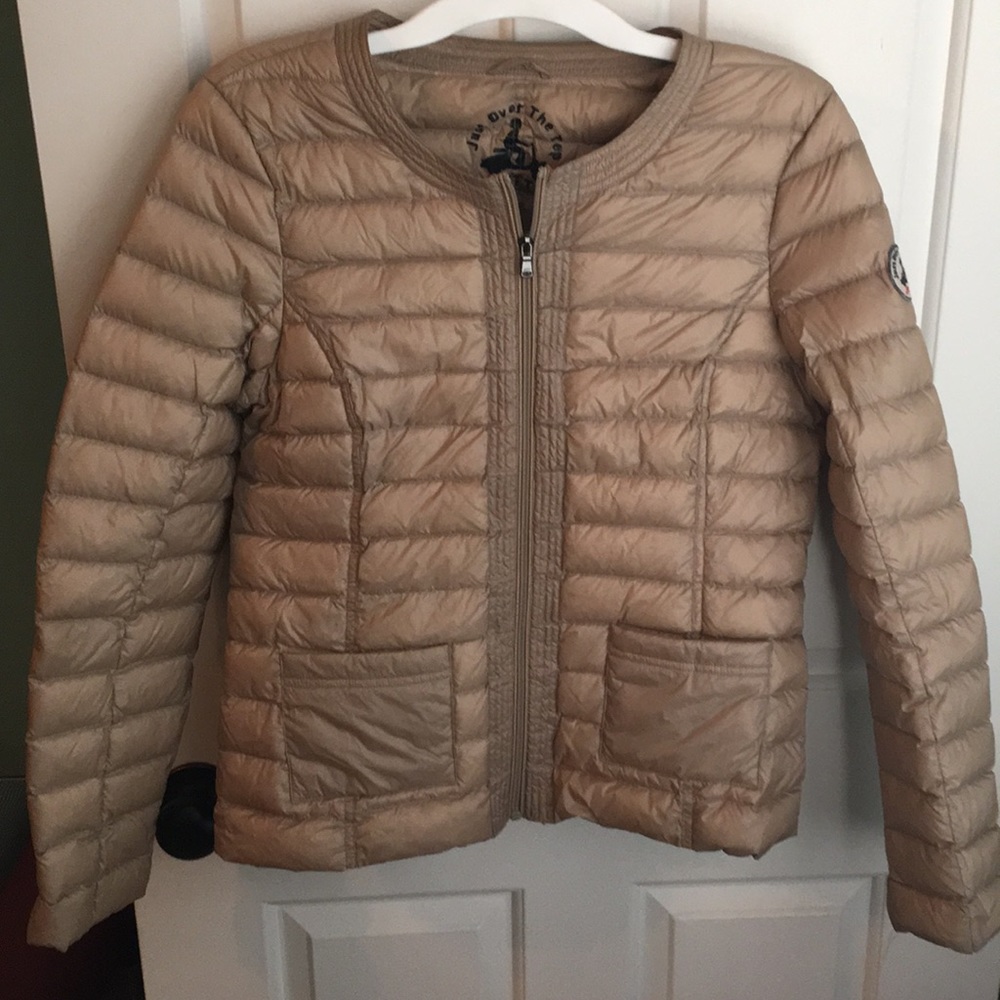 Just Over The Top,Down Feather,Small,Lightly used